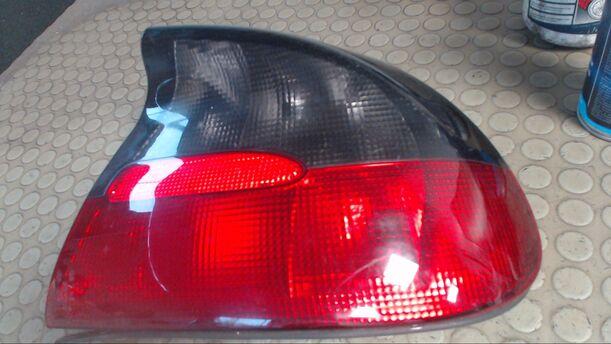 Foto: HECKLEUCHTE / RÜCKLEUCHTE RECHTS eines Opel Tigra 1.4i 16V Exclusive