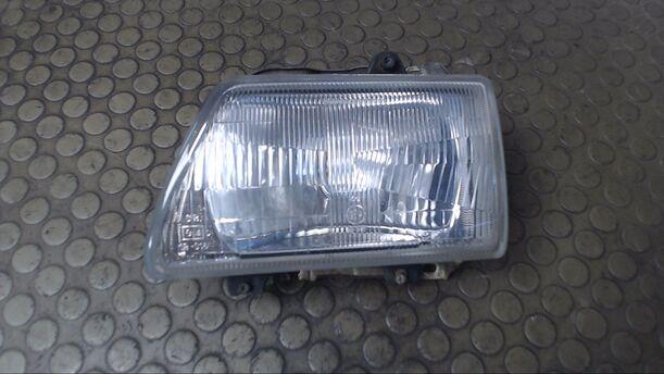 Foto: SCHEINWERFER LINKS eines Suzuki Alto Exclusive