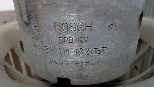 Foto: HEIZUNGSGEBLÄSE eines Audi 100 Exclusive
