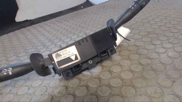 Foto: KOMBISCHALTER eines Ford Ka