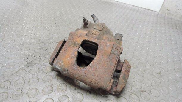 Foto: BREMSSATTEL VORN LINKS eines Ford Sierra Turnier Exclusive