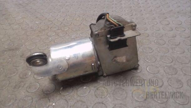 Foto: SCHEIBENWISCHERMOTOR HINTEN eines Skoda Felicia Combi 1.3 CLX