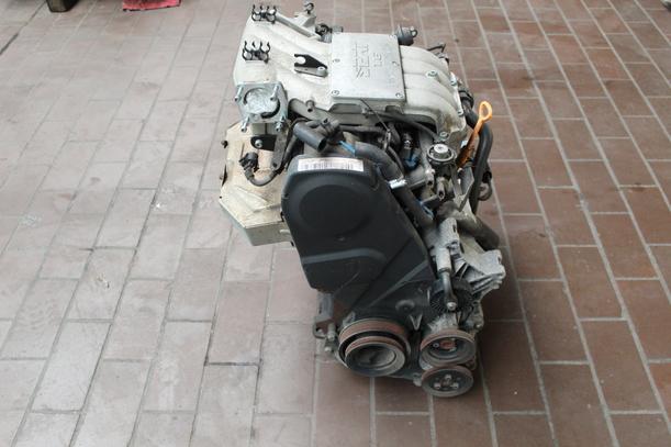 Foto: MOTOR eines Seat Toledo 1.6i Exclusive