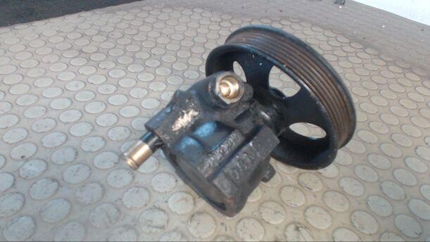 Foto: LENKGETRIEBEPUMPE eines Opel Corsa Exclusive