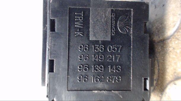 Foto: BLINKERSCHALTER/ KOMBISCHALTER eines Daewoo Nexia 1.5 Exclusive