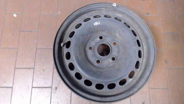 Foto: STAHLFELGE 6X15 ET45 eines Audi A4 1.8