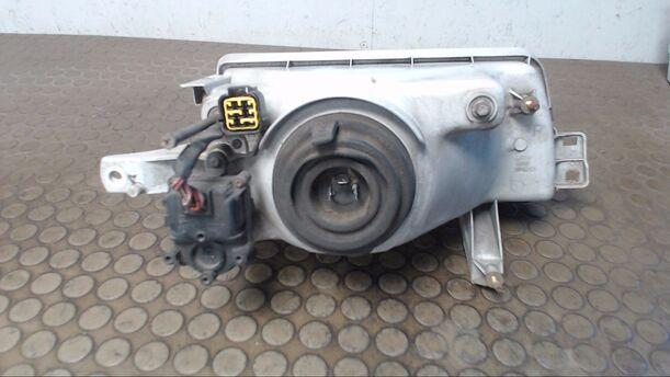 Foto: SCHEINWERFER LINKS eines Daihatsu Charade Exclusive