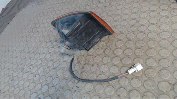 Foto: BLINKER VORN LINKS eines VW Passat Variant 1.9 Exclusive