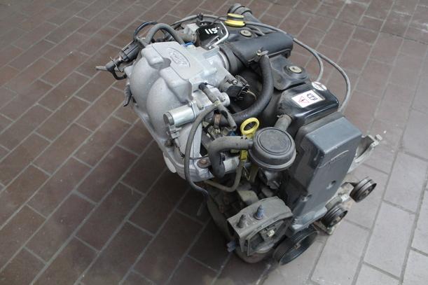 Foto: MOTOR  F4B (33000km) eines Ford Escort Classic