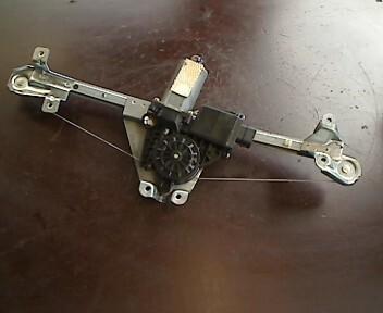 Foto: FENSTERHEBER MIT MOTOR HR eines Opel Vectra 2.0