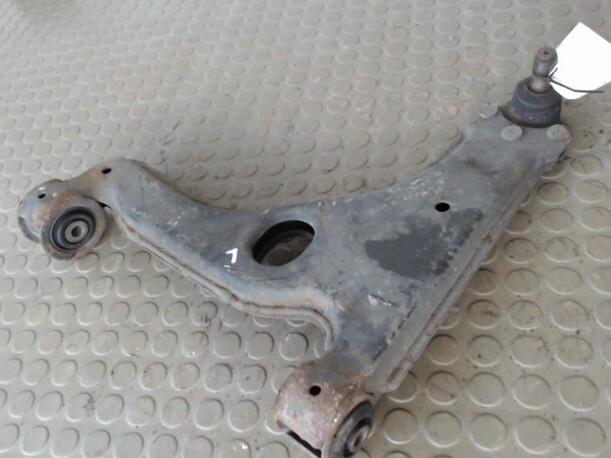 Foto: QUERLENKER VORN LINKS eines Opel Vectra 2.0