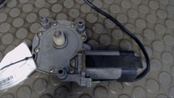 Foto: FENSTERHEBERMOTOR VORN LINKS eines Audi A6 2.6