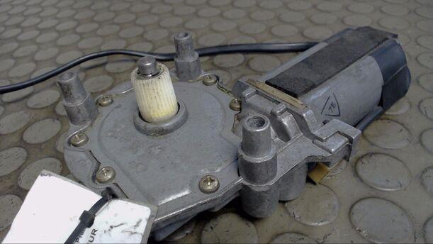 Foto: FENSTERHEBERMOTOR VORN LINKS eines Audi A6 2.6