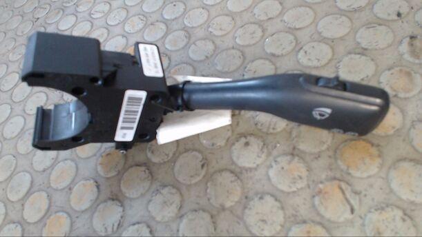 Foto: SCHEIBENWISCHERSCHALTER R eines VW Golf 1.4