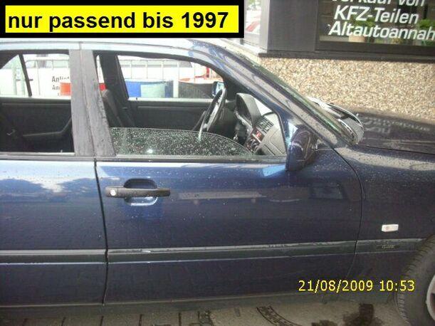 Foto: TÜR VORNE RECHTS eines Mercedes-Benz C 180 Exclusive