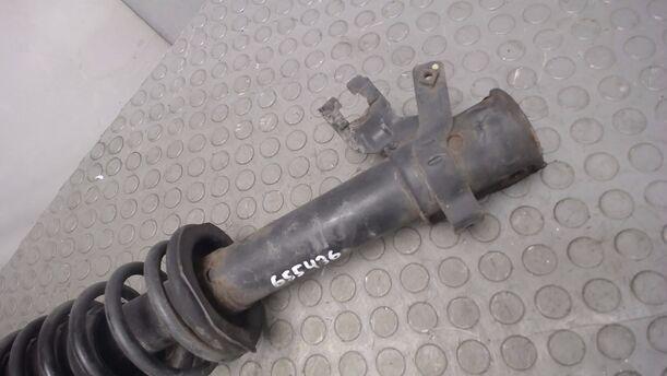 Foto: FEDERBEIN VORN LINKS eines Nissan Micra 1.0