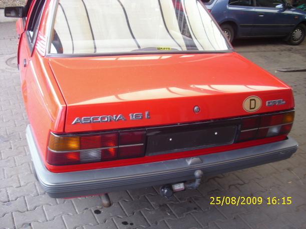 Foto: HECKKLAPPE / HECKDECKEL eines Opel Ascona c Classic