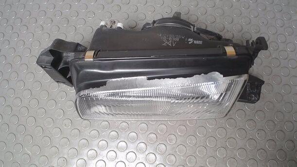 Foto: SCHEINWERFER LINKS eines Mazda 323 1.4i Classic