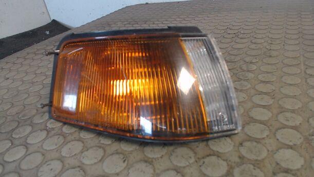 Foto: BLINKER / KOMBILEUCHTE RECHTS eines Mazda 323 1.4i Classic
