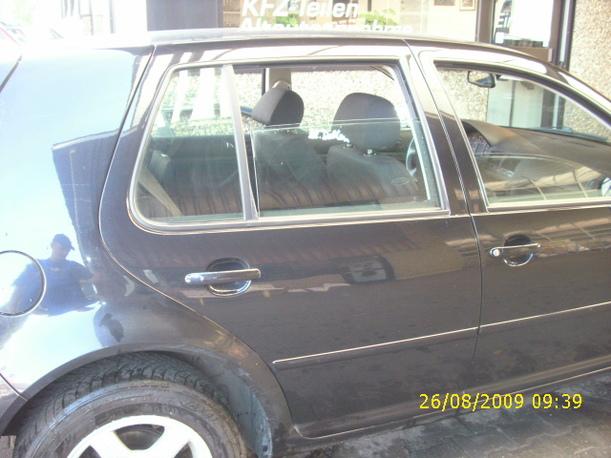 Foto: TÜR HINTEN RECHTS eines VW Golf 1.9 TDI Classic