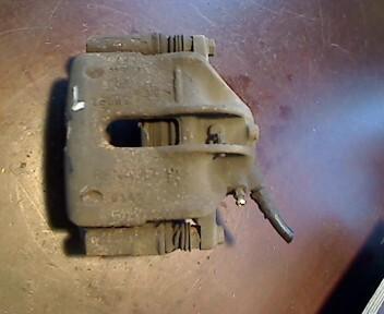 Foto: BREMSSATTEL VL eines Renault Espace 2.0