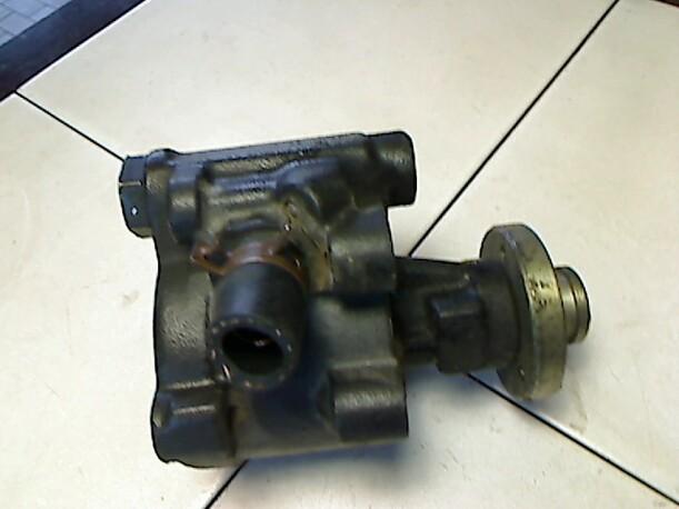 Foto: LENKGETRIEBEPUMPE eines Renault Megane 1.6