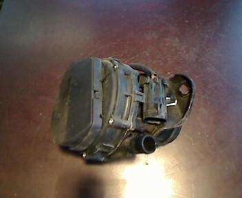 Foto: SEKUNDÄRLUFTPUMPE eines Opel Vectra 1.6