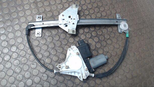 Foto: FENSTERHEBER HINTEN RECHTS eines Mitsubishi Carisma 1600 Combispace