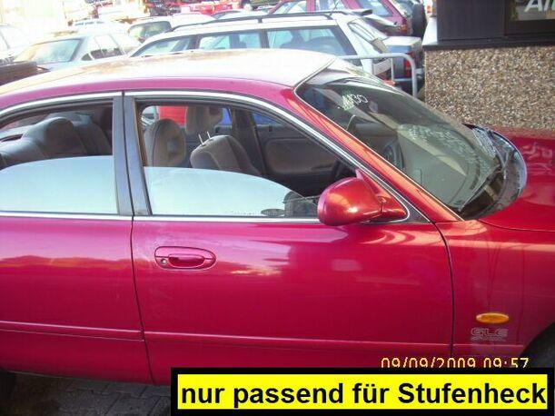 Foto: TÜR VORNE RECHTS (Stufenheck) eines Mazda 626 2.0i Classic