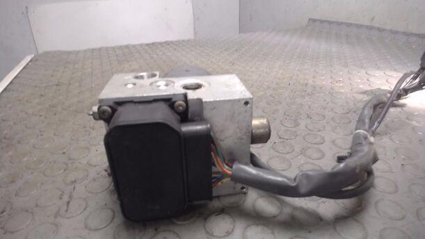 Foto: HAUPTBREMSAGGREGAT ABS eines Nissan Almera 1.4 S