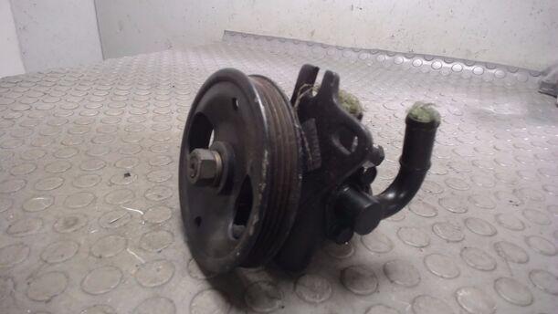 Foto: LENKGETRIEBEPUMPE eines Nissan Almera 1.4 S