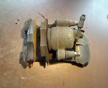 Foto: BREMSSATTEL VL eines Seat Arosa 1.0