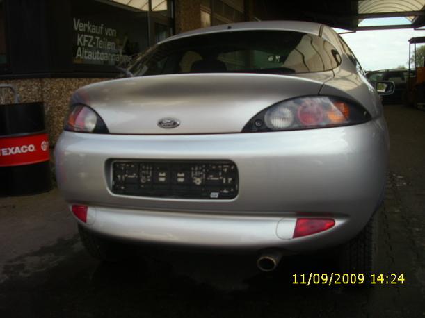 Foto: STOßSTANGE / STOSSFÄNGER HINTEN eines Ford Puma Classic