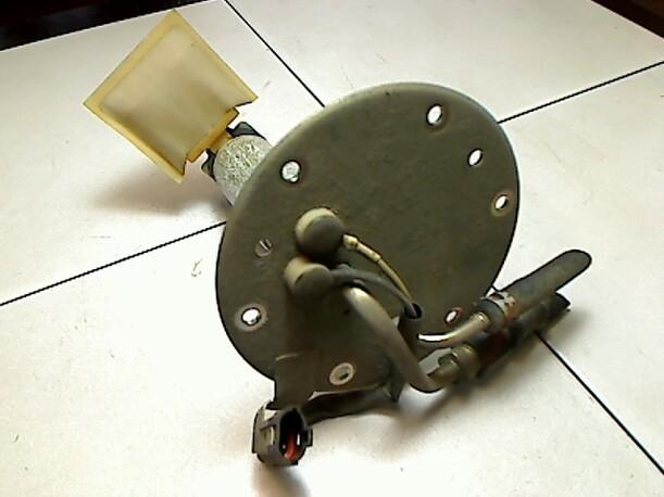 Foto: KRAFTSTOFFPUMPE eines Hdpic Santamo