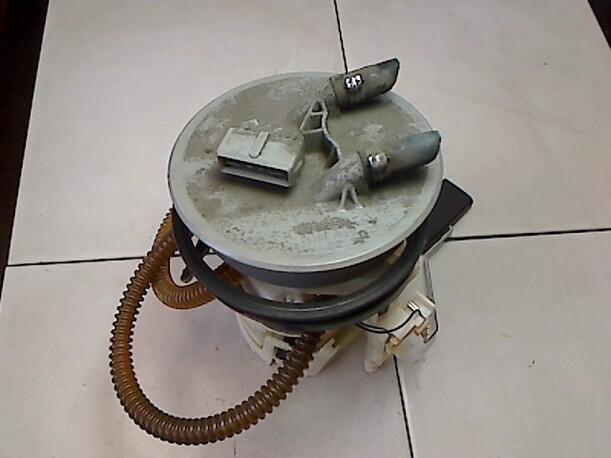 Foto: KRAFTSTOFFPUMPE eines VW Golf 2.0 Automatik