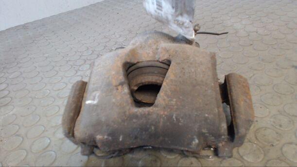 Foto: BREMSSATTEL VORN IINKS eines Opel Astra Caravan 16V