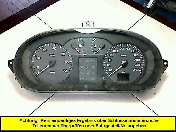 Foto: TACHOEINHEIT eines Renault Megane Scenic 1.6e Combispace