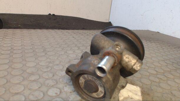 Foto: LENKGETRIEBEPUMPE eines VW Golf 1.4
