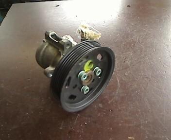 Foto: LENKGETRIEBEPUMPE eines Seat Toledo 1.6