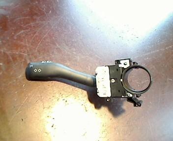 Foto: BLINKSCHALTER/KOMBISCHALTER L eines Seat Toledo 1.6