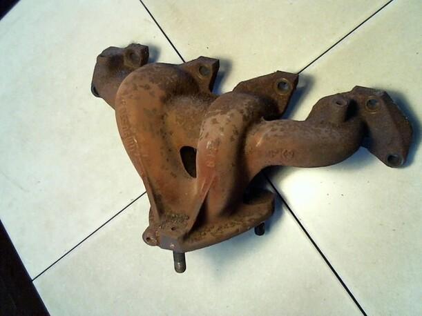Foto: AUSPUFFKRÜMMER eines Opel Corsa 16V