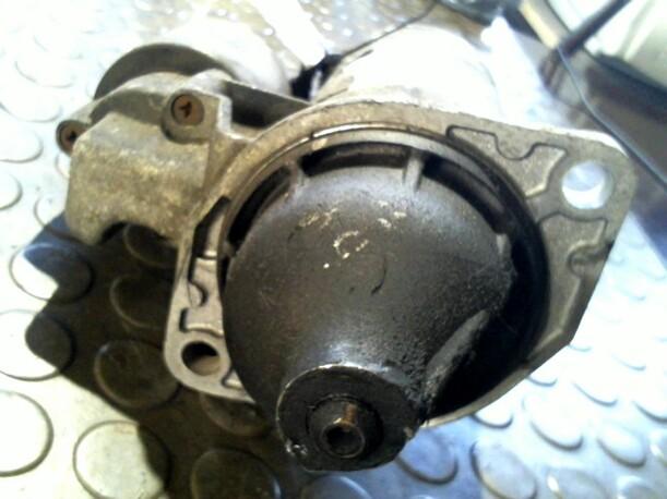 Foto: ANLASSER / STARTER BOSCH eines BMW 525i CLX