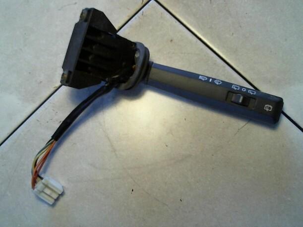 Foto: SCHEIBENWISCHERSCHALTER R eines Volvo V70 2.4