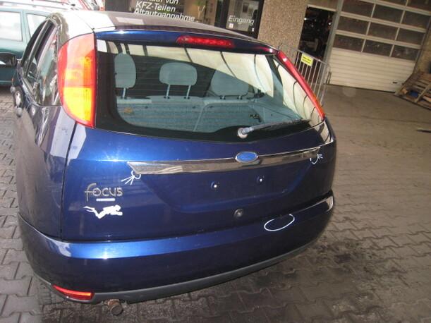 Foto: HECKKLAPPE / HECKDECKEL eines Ford Focus CLX