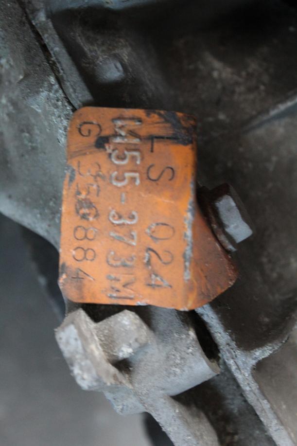 Foto: SCHALTGETRIEBE 5-GANG (60000km) eines Volvo 460 CLX