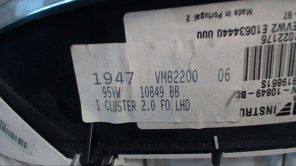 Foto: TACHOEINHEIT eines Ford Galaxy CLX