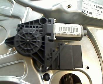 Foto: FENSTERHEBER MIT MOTOR HR eines VW Passat Variant 1.8 5V