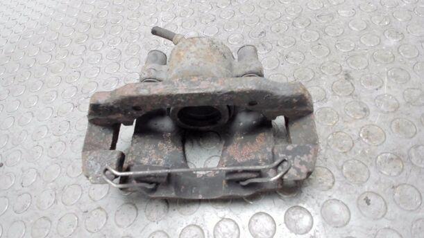 Foto: BREMSSATTEL VORN RECHTS eines Ford Sierra Turnier CLX