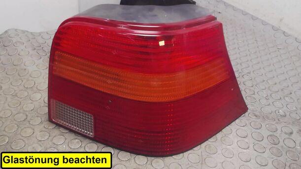 Foto: HECKLEUCHTE / RÜCKLICHT RECHTS eines VW Golf 1.4