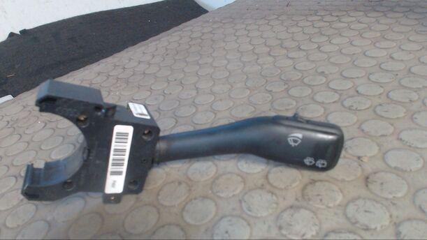 Foto: SCHEIBENWISCHERSCHALTER R eines Audi A3 1.6
